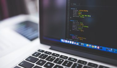 bdfy功能模块展示图，呈现数据同步与安全加密的可视化界面